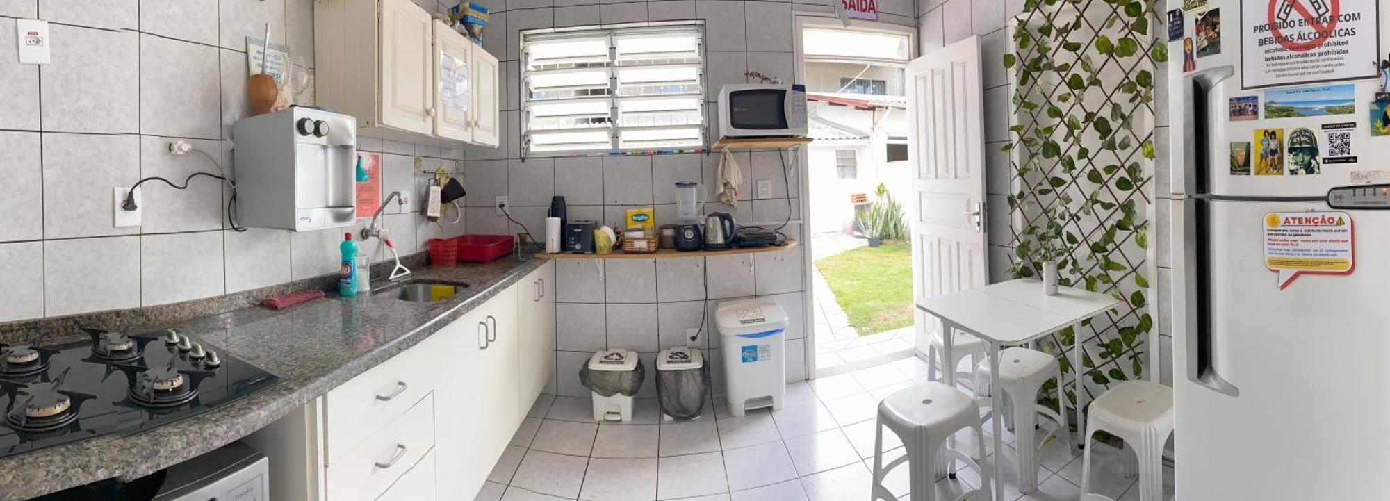 Pequi Hostel Флорианополис Экстерьер фото