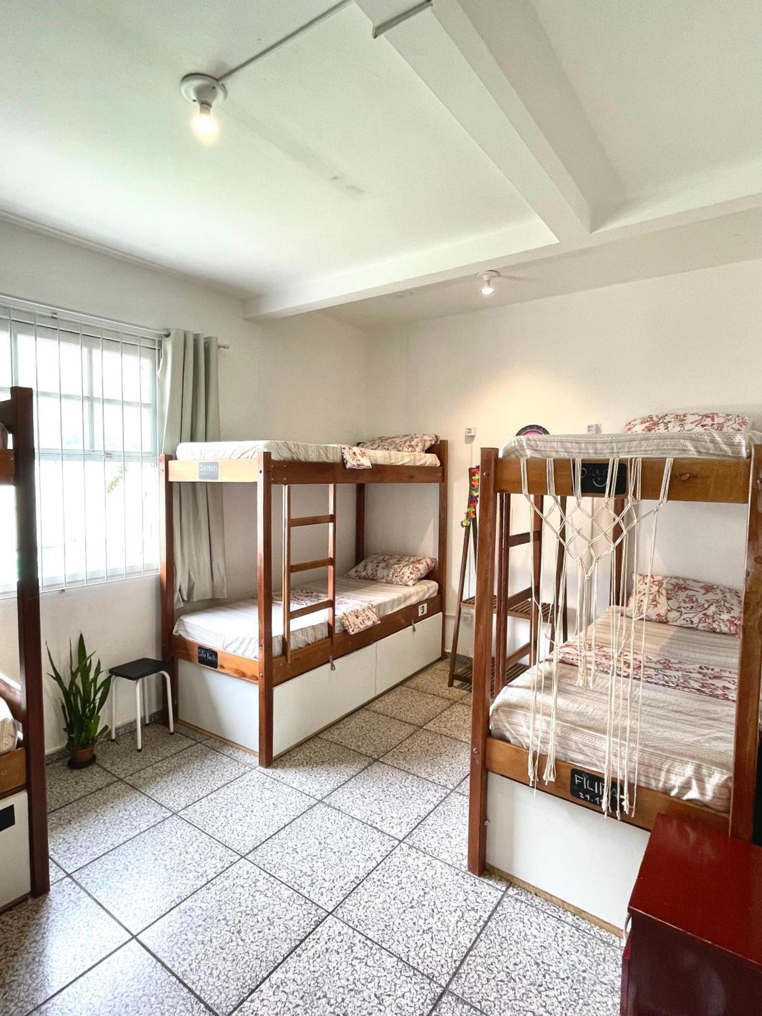 Pequi Hostel Флорианополис Экстерьер фото